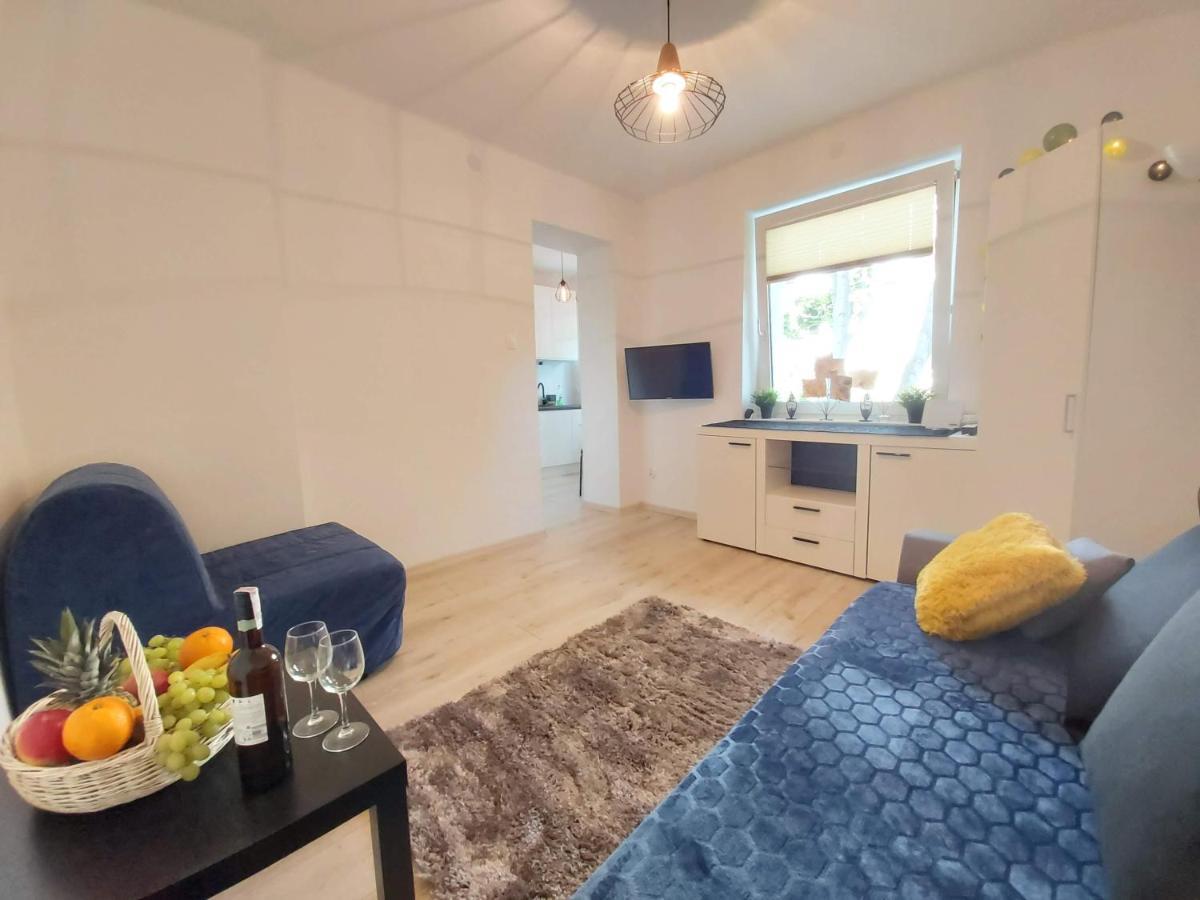 Calkowicie Odnowiona Kawalerka - Czystosc, Cisza, Spokoj Apartment *