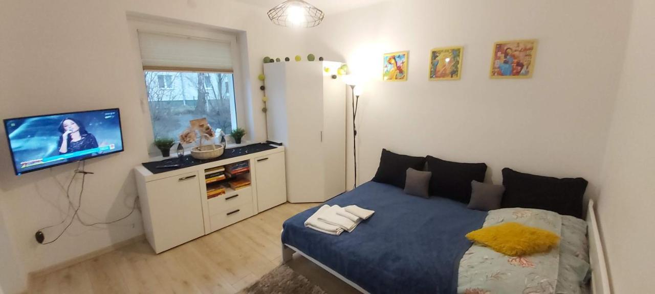 Calkowicie Odnowiona Kawalerka - Czystosc, Cisza, Spokoj Apartment *